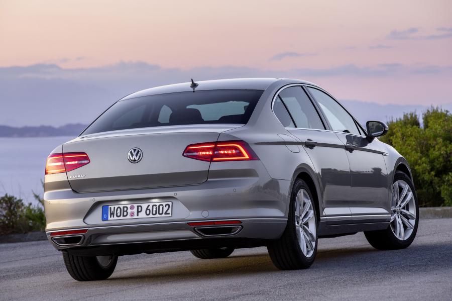  Volkswagen Passat 4-Motion 2014 года  (фото 16 из 21)
